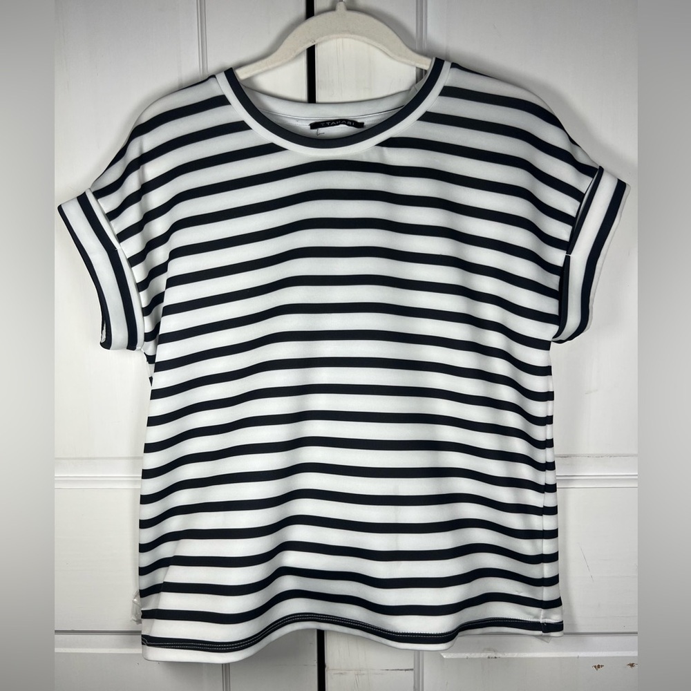 T Tahari Roll Sleeve Scuba Top Black And White Striped Pattern Very Soft Sz XS - Picture 2 of 6